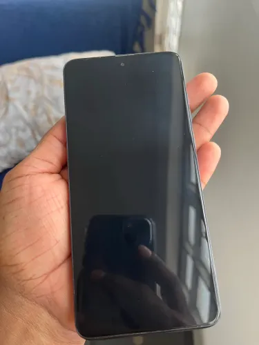 Moto G84