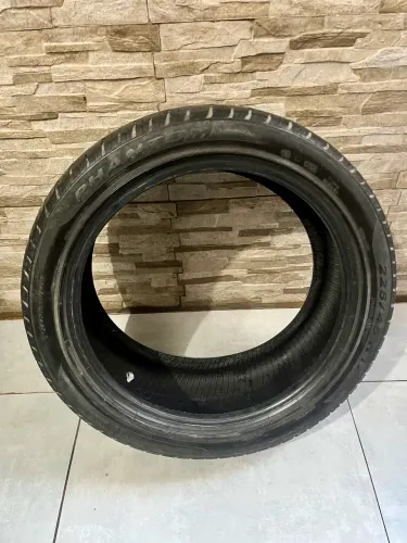 Pneu Pirelli Phantom 225/45 R17