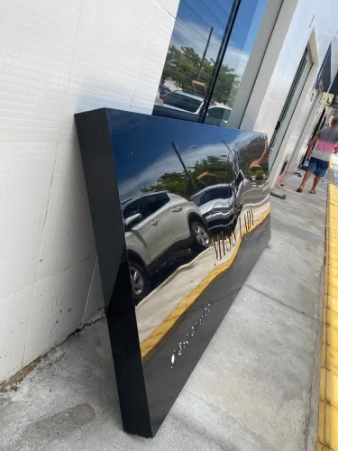 Placa em ACM ILUMINAÇÃO LED