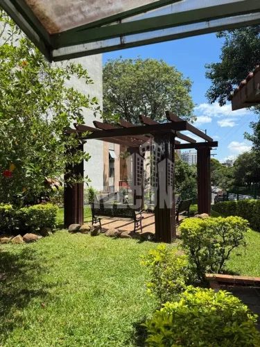 APARTAMENTO À VENDA  2 DORMITÓRIOS | REFORMADO | COM VAGA | PRÓXIMO AO ESTADIO OLIMPICO