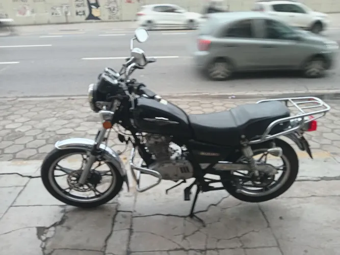 Intruder 125