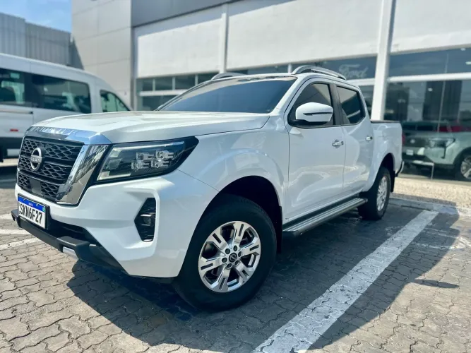Nissan Frontier XE CD 4X4 2.3 Bi-TB Diesel Aut. 2025