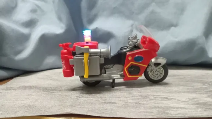 PLAYMOBIL MOTO BOMBEIRO - COLECIONE - C/ LUZES.