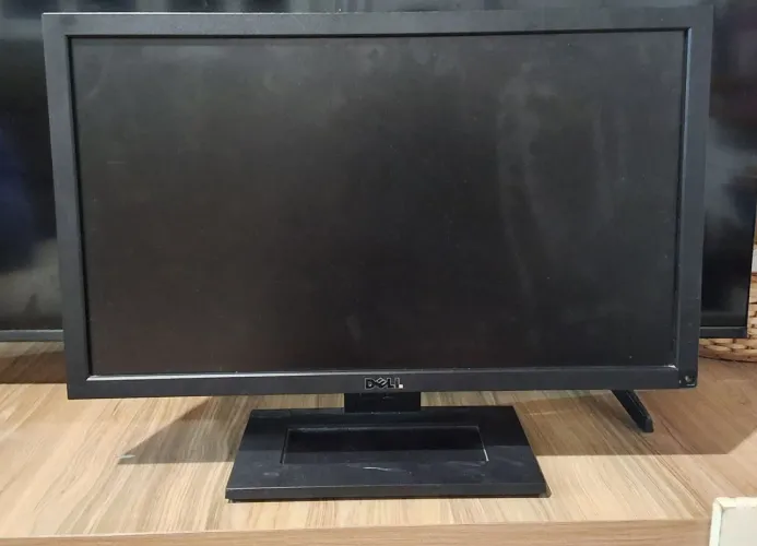 Monitor LCD Dell de 21,5 polegadas