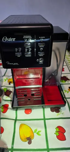 Cafeteira oster primalatte