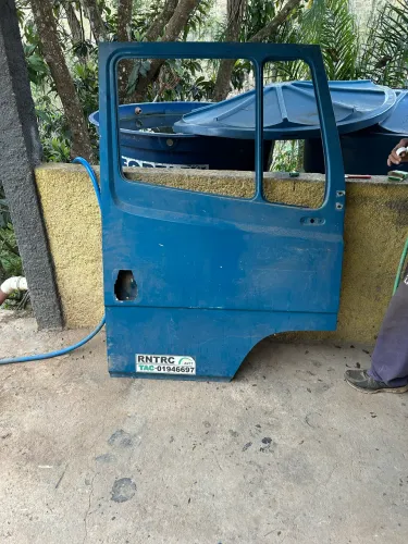 Porta do carona caminhão Mercedes Benz mb 1620 1634