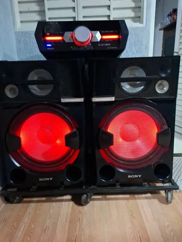 Som Sony shake 77