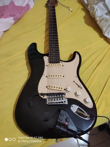 Guitarra squier