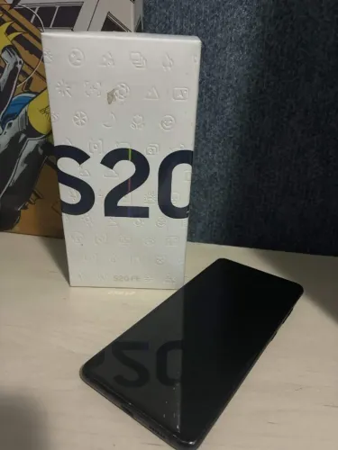 S20 FE 8gb cloud navy com defeito 
