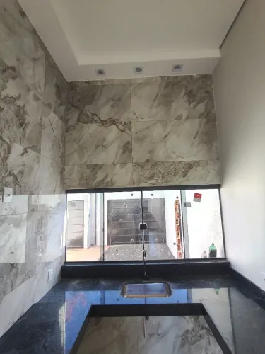 Vende se casa no laranjeiras