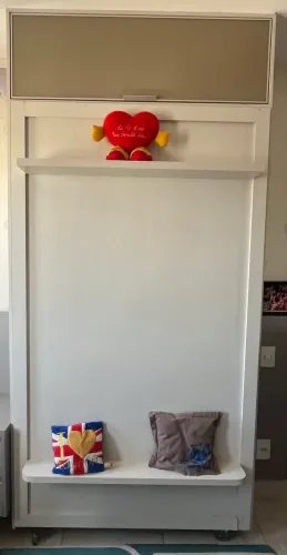Cama solteirão retrátil