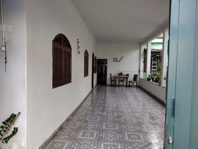 Vendo casa estilo casa de roça com fogão a lenha e quintal