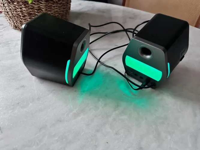 Caixa de Som Gamer Edfifier G200 RGB Bluetooth 