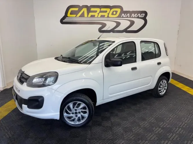 Fiat Uno Attractive 1.0 EVO Fire Flex 8V 5P 2021