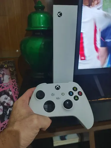 Xbox Séries S impecável