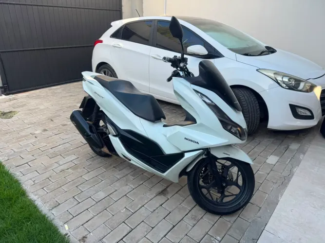 PCX 2024 DLX COM GARANTIA ATÉ 2027 HONDA