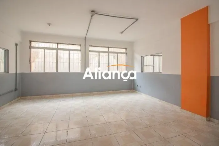 Conjunto comercial para alugar em local de grande fluxo de veículos e pedestres no bairro 