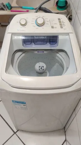 Máquina de lavar roupas Electrolux 8,5kg LAC09