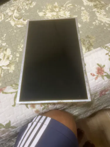 Tela notebook 14 polegada usada HB 140wx1