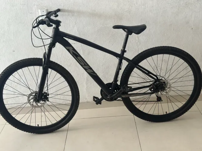 Bike MTB KSW aro 29 Preto c/Cinza