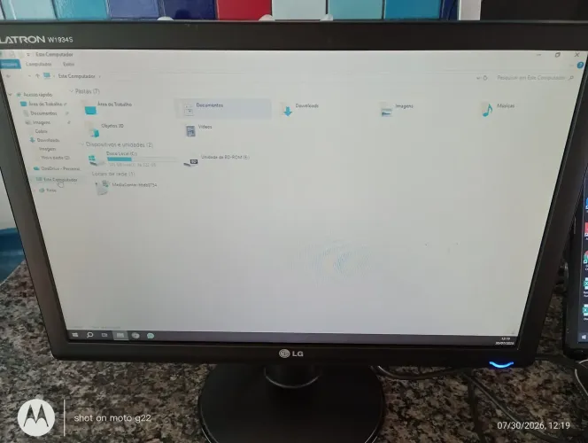 Vendo monitor 19 polegadas