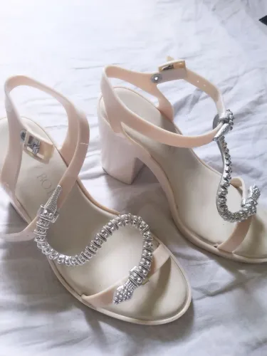 Sandália melissa cobra branca