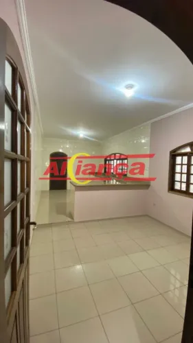 SOBRADO 200m² individual - COM 2 QUARTOS/3 VAGAS GARAGEM PARA LOCAÇÃO NO PARQUE CONTINENTA
