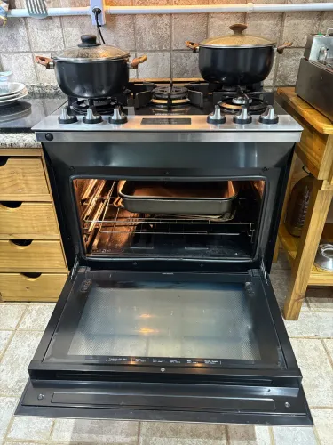 Fogão Brastemp 5 bocas Semi Novo Gourmet