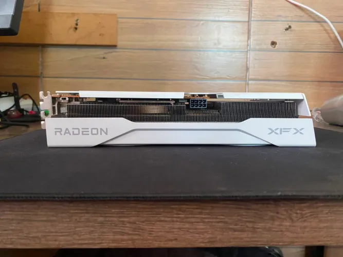 RX 9060 XT 8GB XFX