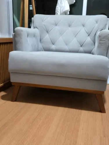 Poltrona Decorativa Estilo Retrô - Impermeabilizada - Excelente Estado