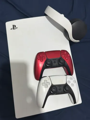 PS5 semi novo com 2 controles e fone original 