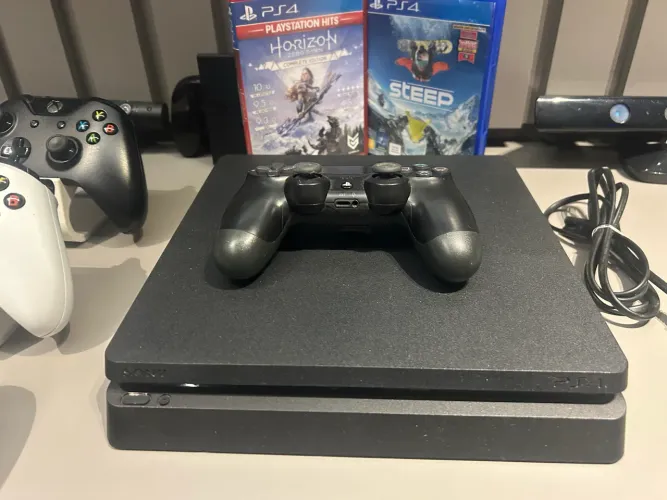 PS4 Slim 1TB + Controle Original + 2 Jogos