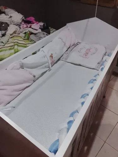 Berço vira cama grande completo