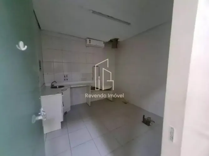 Salão Comercial para Locação na Vila Carrão - São Paulo-SP: 150,00 m² e 1 Banheiro!