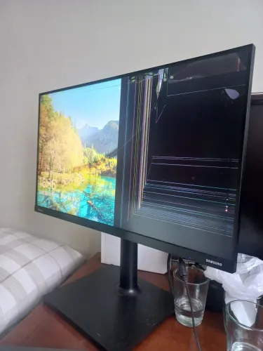 Monitor 24 Samsung Color Display Unit defeito