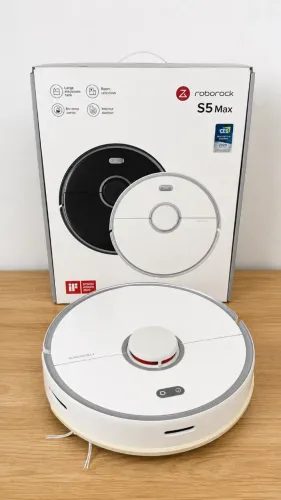 Vendo Robô Aspirador Roborock S5 Max, em ótimo estado de conservação e revisado.