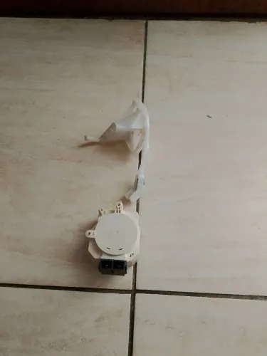 Vende-se peças de lavadora Consul 12kg