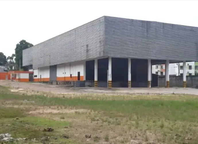 GALPÃO P/ LOCAÇÃO MED. 1700 m2 NÍVEL 5  PRÓX. CARLOS ZANITH!