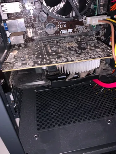 Placa de video RADEON R7 360 2GB