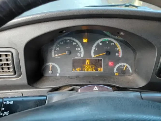 MERCEDES BENS ACELLO 815 BAU REFIGERADO