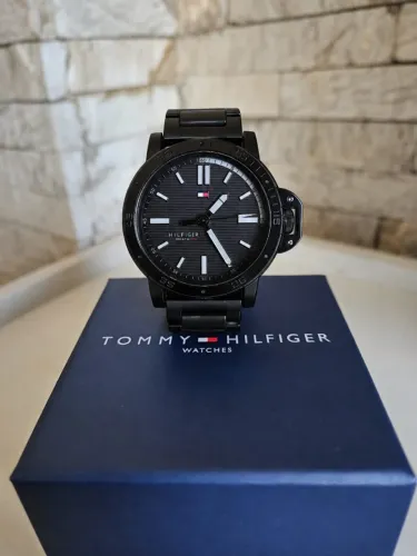 Relógio masculino Tommy Hilfiger 1791590 preto