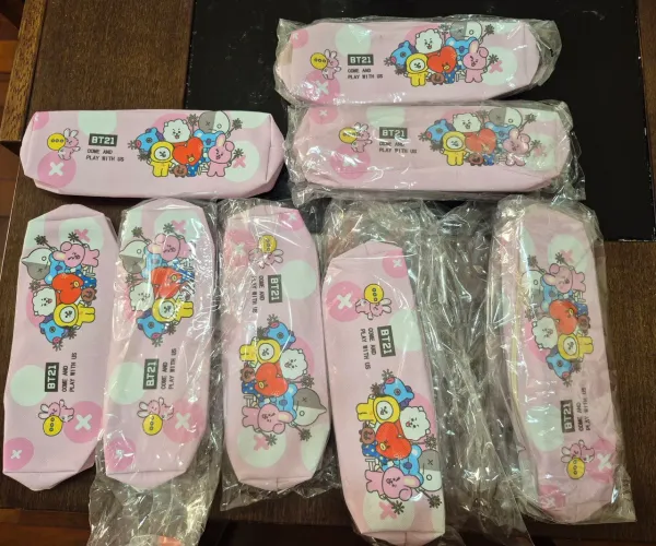 Estojo escolar BT21 (novos)