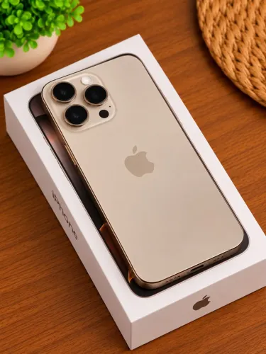 iPhone 16 Pro Max 256GB cor Titânio Deserto - Usado (Impecável)