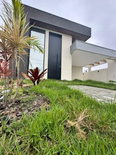 OPORTUNIDADE NO VIVERDE 2  CASA LINEAR COM PISCINA E ÁREA GOURMET!