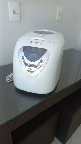 Máquina de fazer pão Pane Mattino da Cadence.