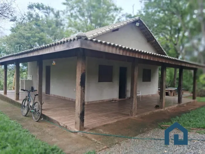 SÍTIO EM PARAOPEBA