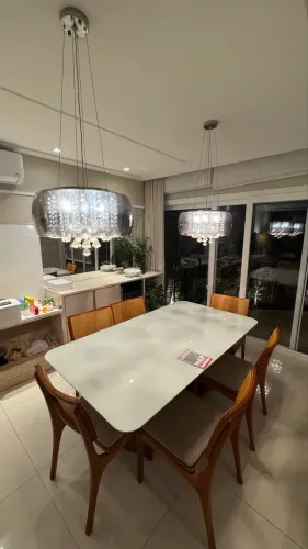 Par de Lustres Pendentes de Cristal para Sala de Jantar (Design Moderno e Elegante)