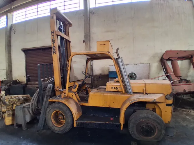 Empilhadeira hyster h150 j 7 toneladas aceito trocas