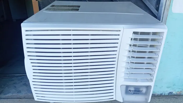 Ar-condicionado Springer Midea 12 mil BTUs 