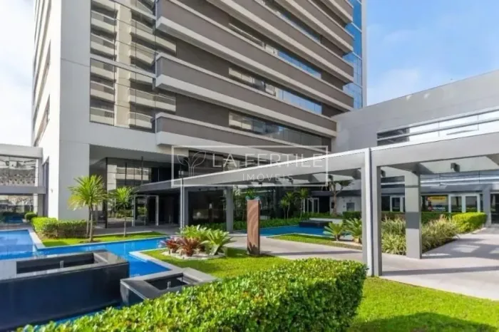 Apartamento com 1 Dormitórios, 51.64 m², aluguel de R$ 2.990 + Taxas - Centro Cívico, Curi